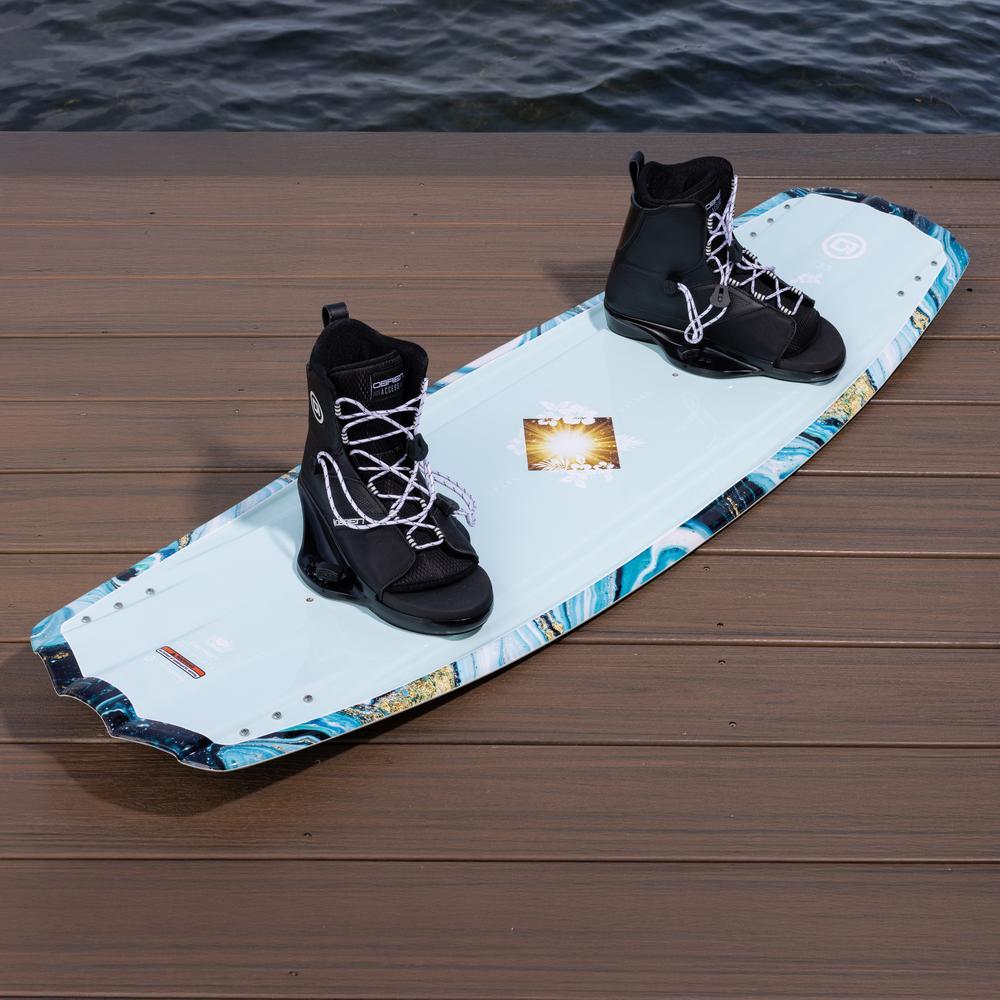 O'Brien Spark Wakeboard with bindings