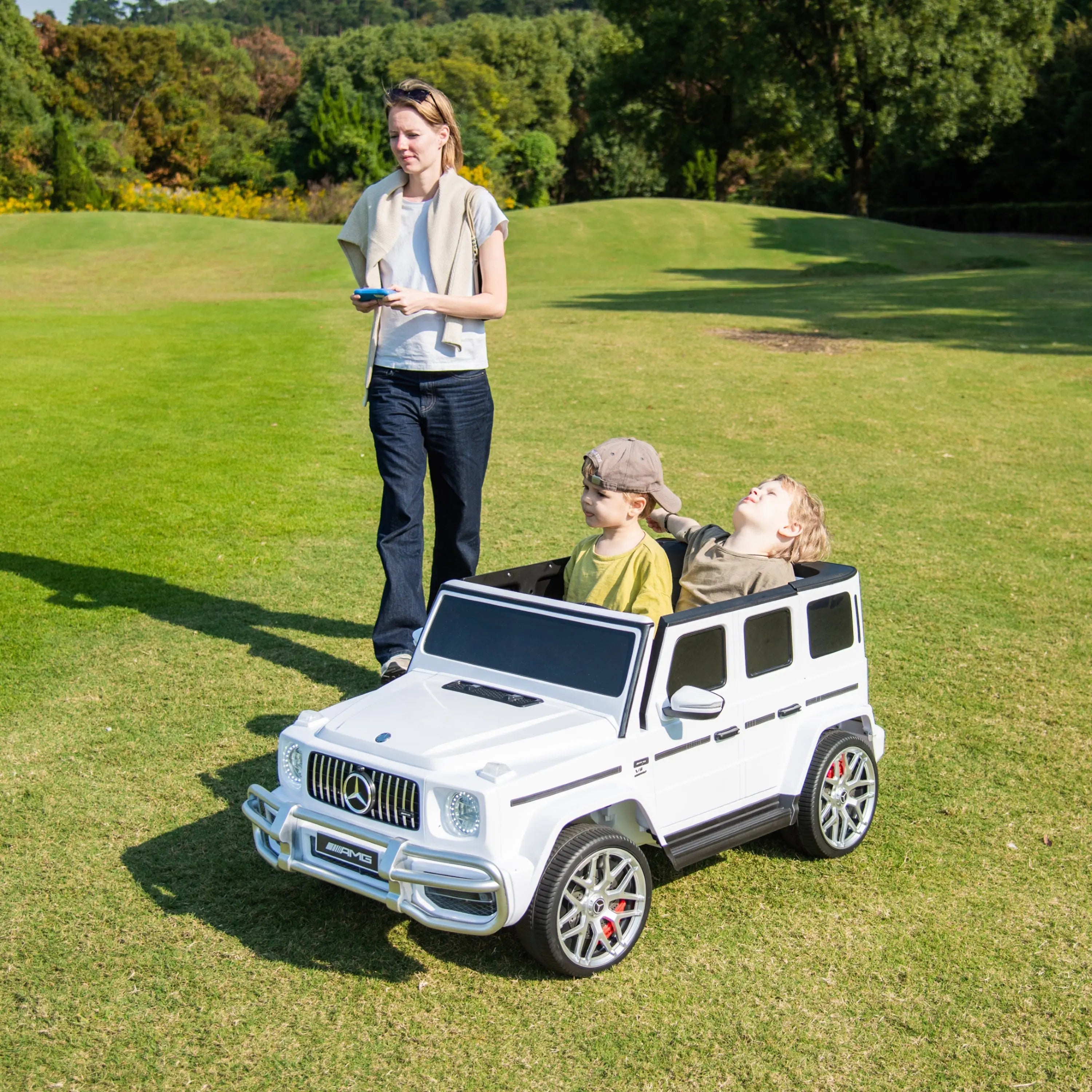 24V 4x4 Mercedes Benz G63 AMG 2 Seater G Wagon Ride on Car