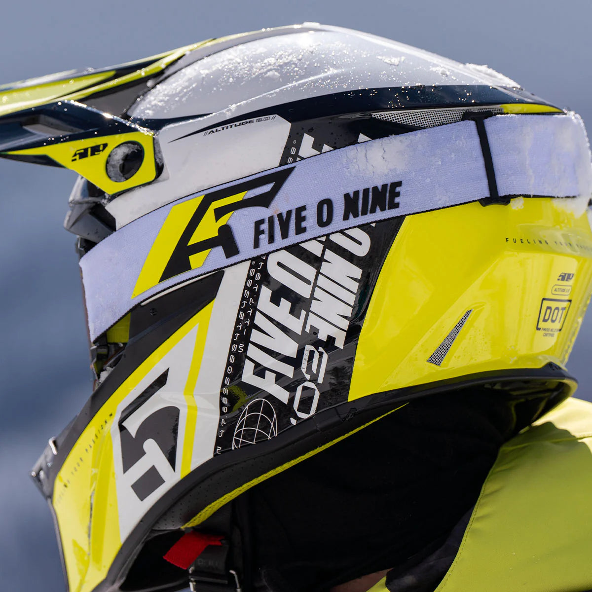 509 Altitude 2.0 Snowmobile Helmet - Highlighter