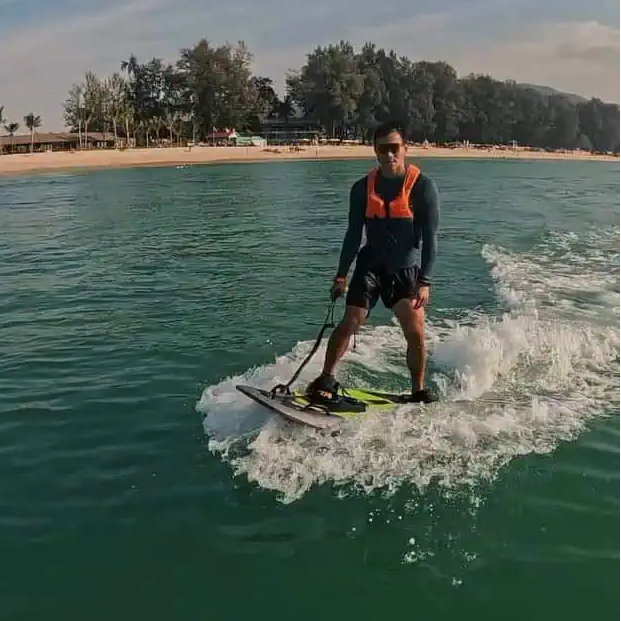 EasyRider Electric Surfboard