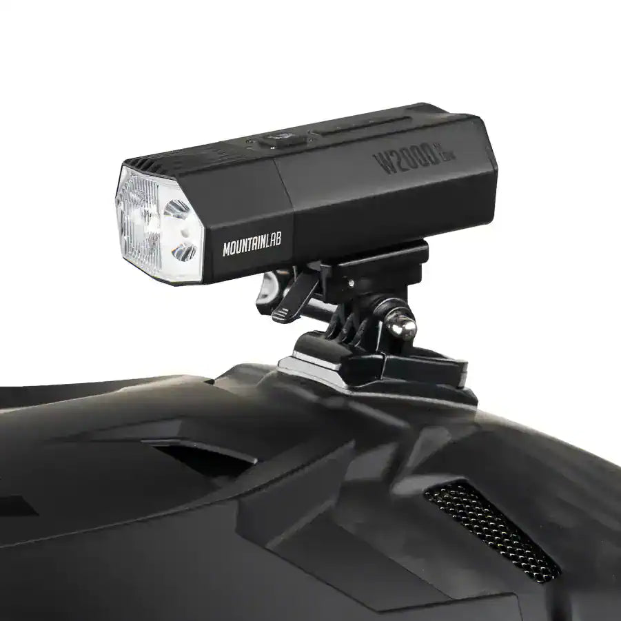 Mountain Lab W2000 Flashlight Kit