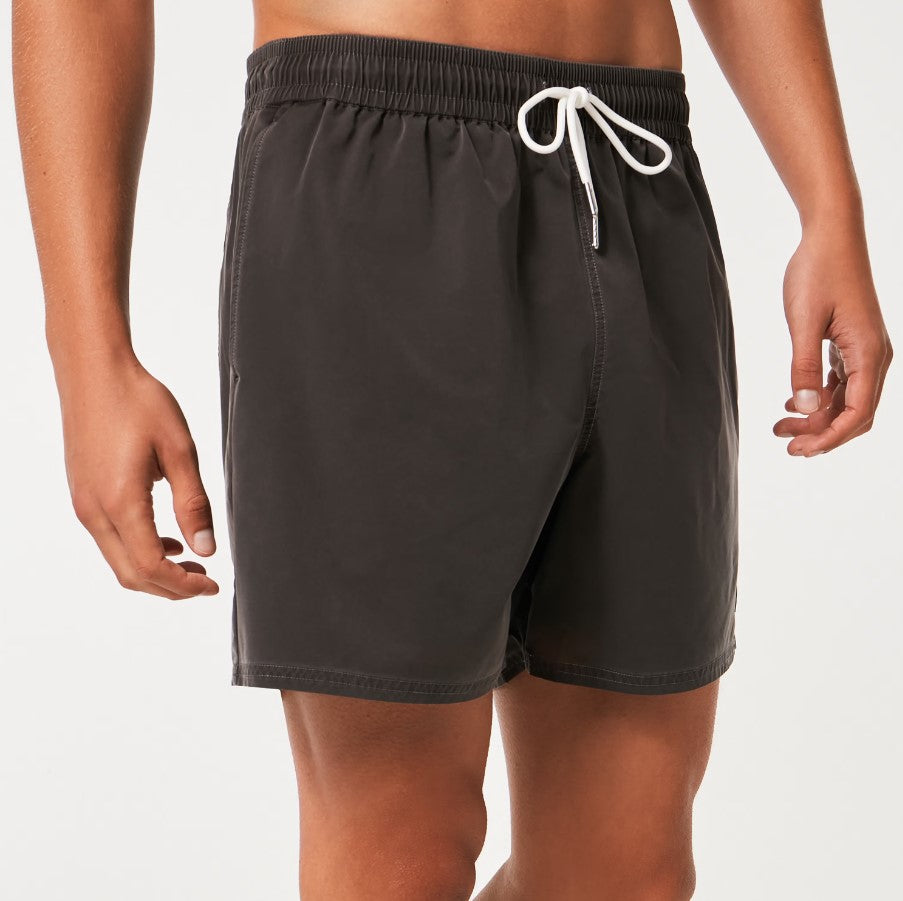 Black Oakley Robinson RC 16" Beach Short
