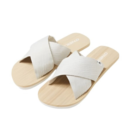 O'Neill Ditsy Slides in Birch