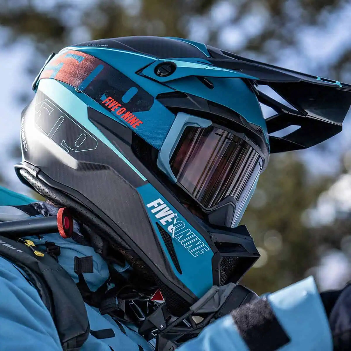 509 Altitude 2.0 Carbon Fiber Snowmobile Helmet - Sharkskin