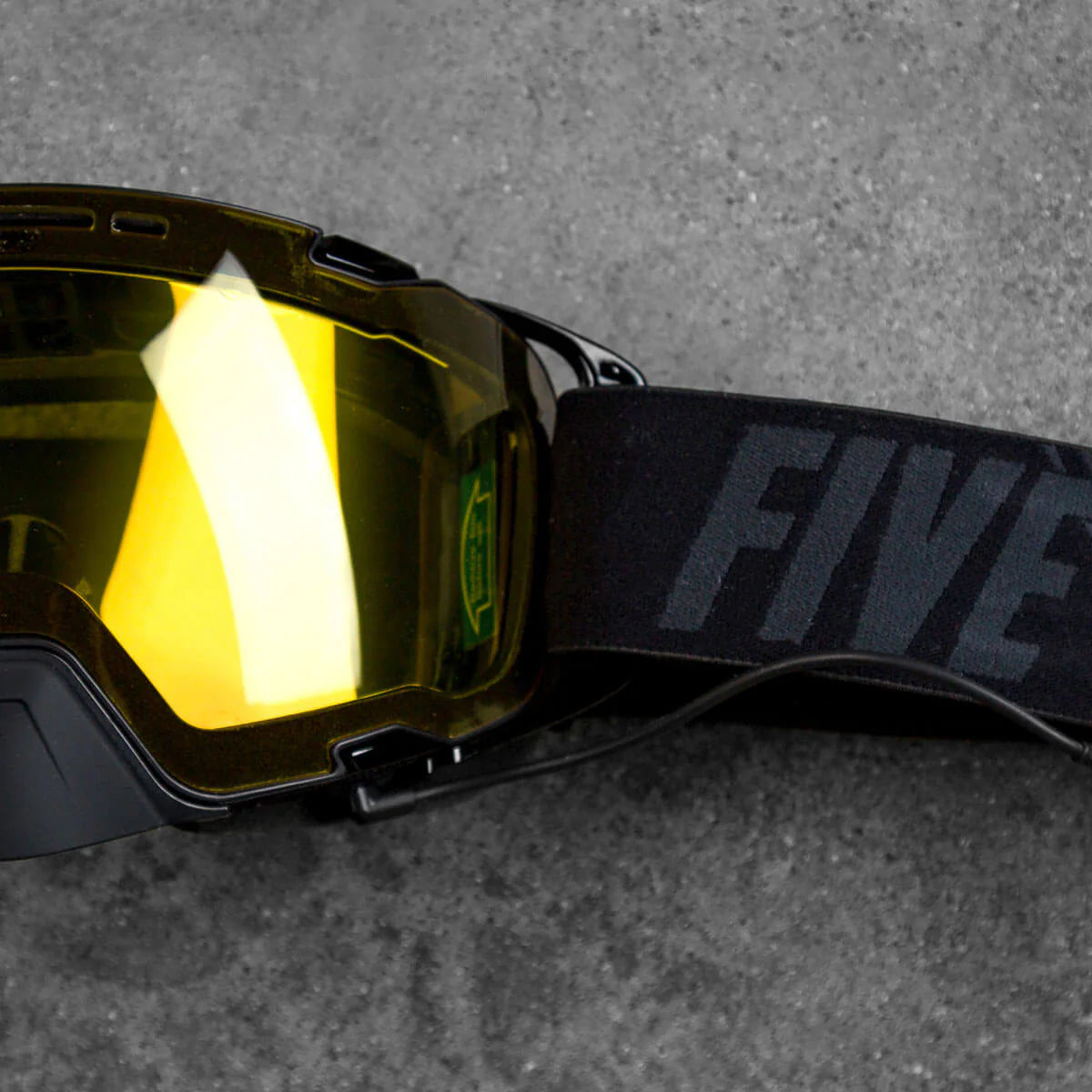 509 Aviator 2.0 Ignite S1 Heated Snowmobile Goggle - Black With Yellow