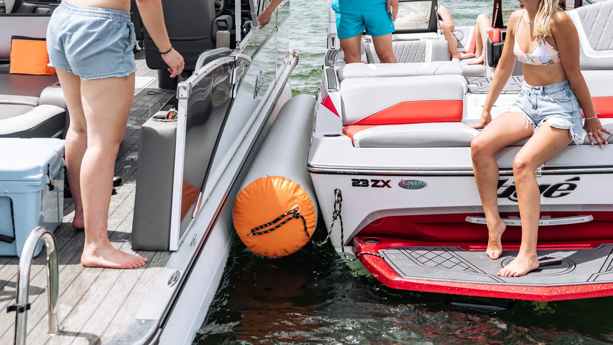 Mission Titan 24" Inflatable Tie-Up Boat Bumper