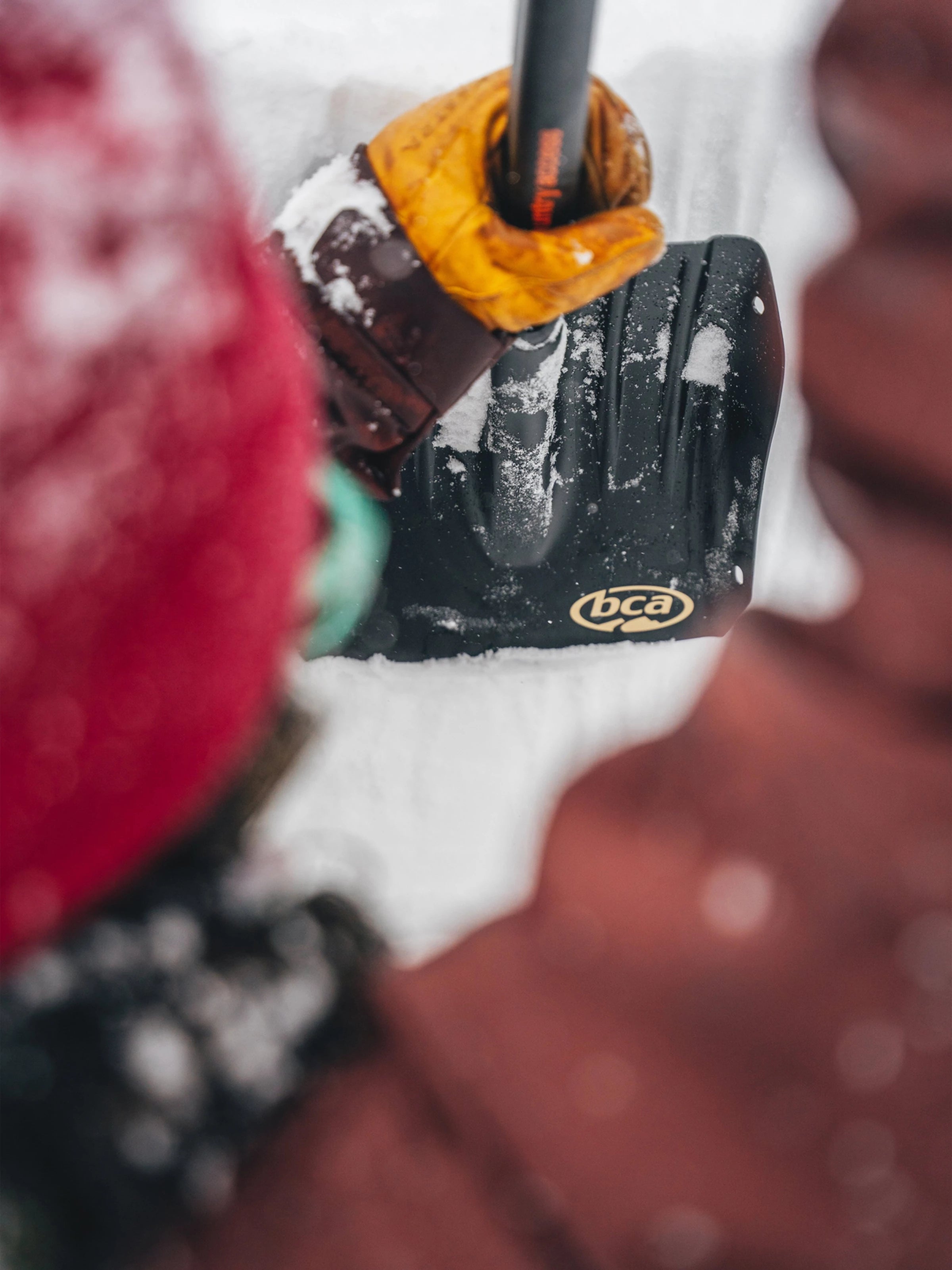 using the BCA Dozer™ 2T-S Avalanche Shovel