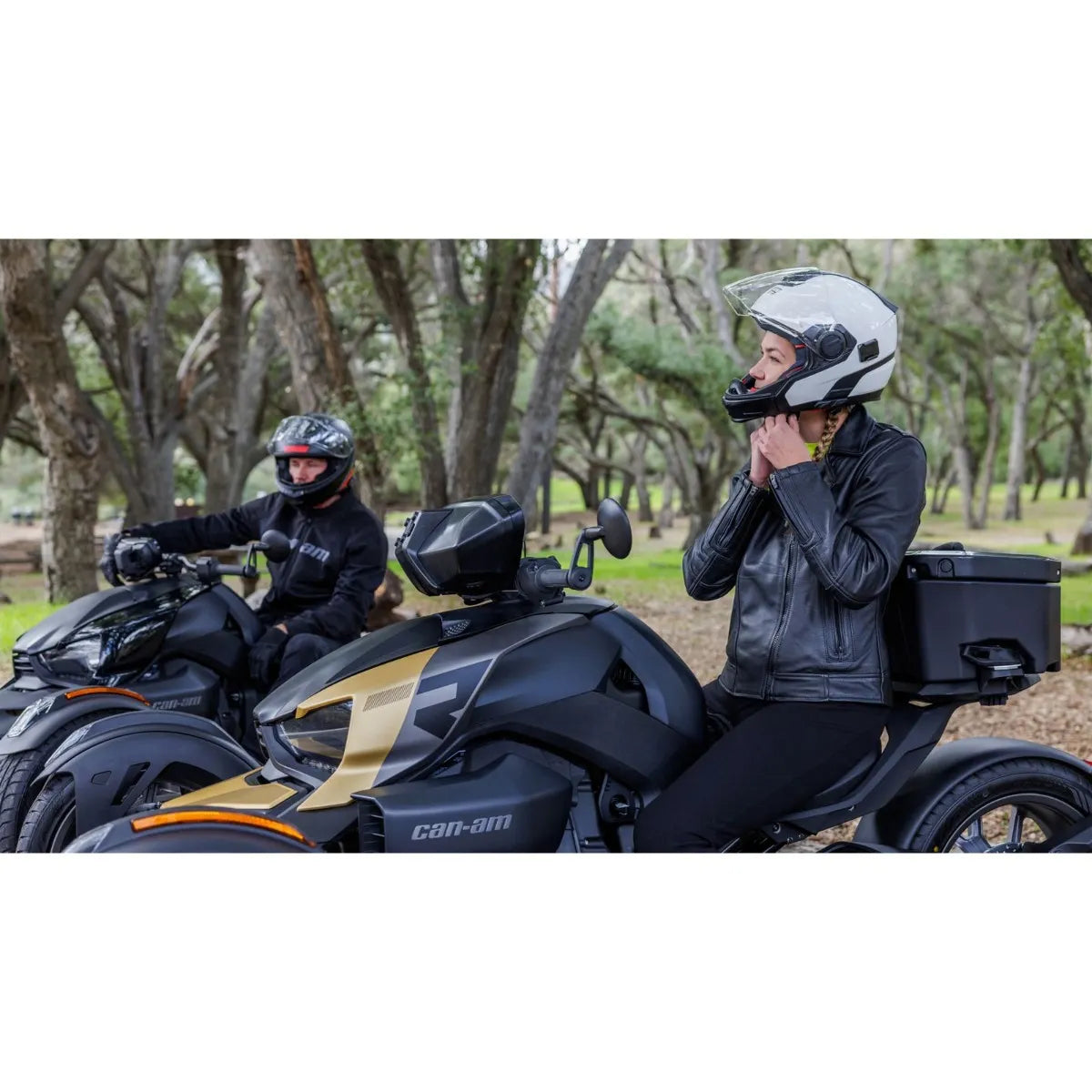 using the Can-Am LinQ Rigid Cooler on the can-am vehicle