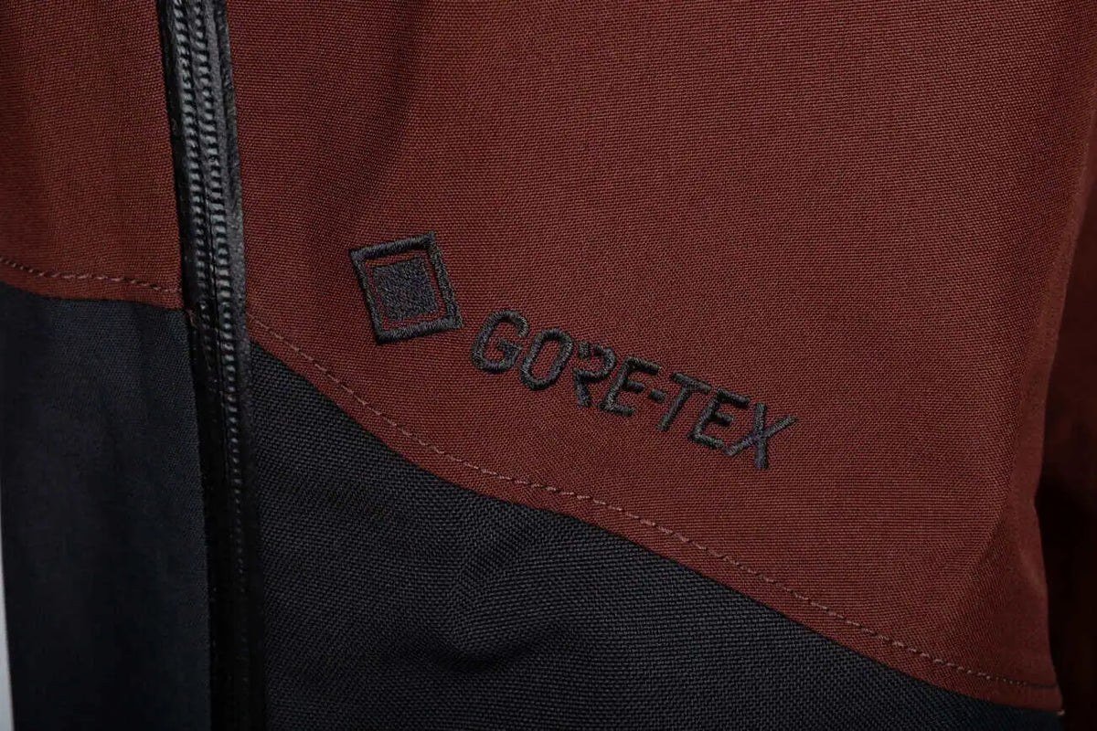 goretex logo detail on Bitter Chocolate - Black Klim PowerXross Pant