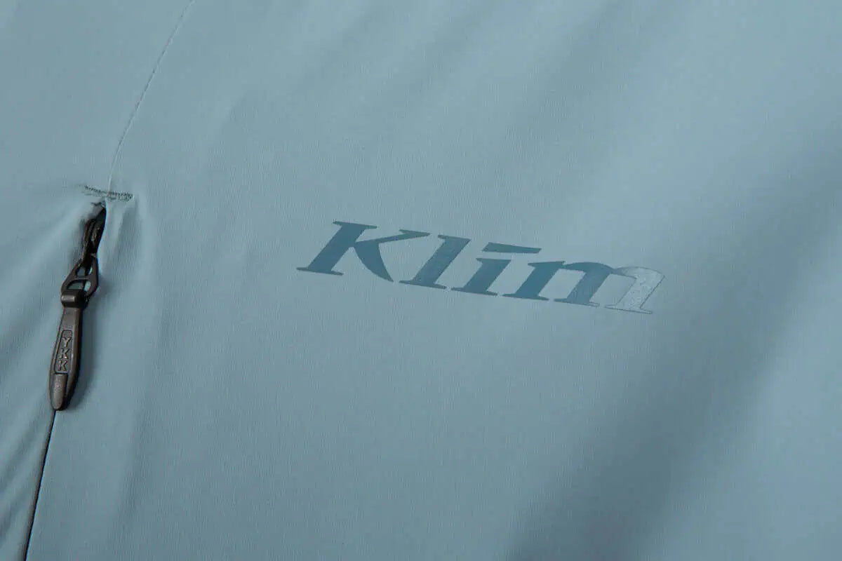 zipper detail on goblin blue - petrol color of the Klim Torque Jacket