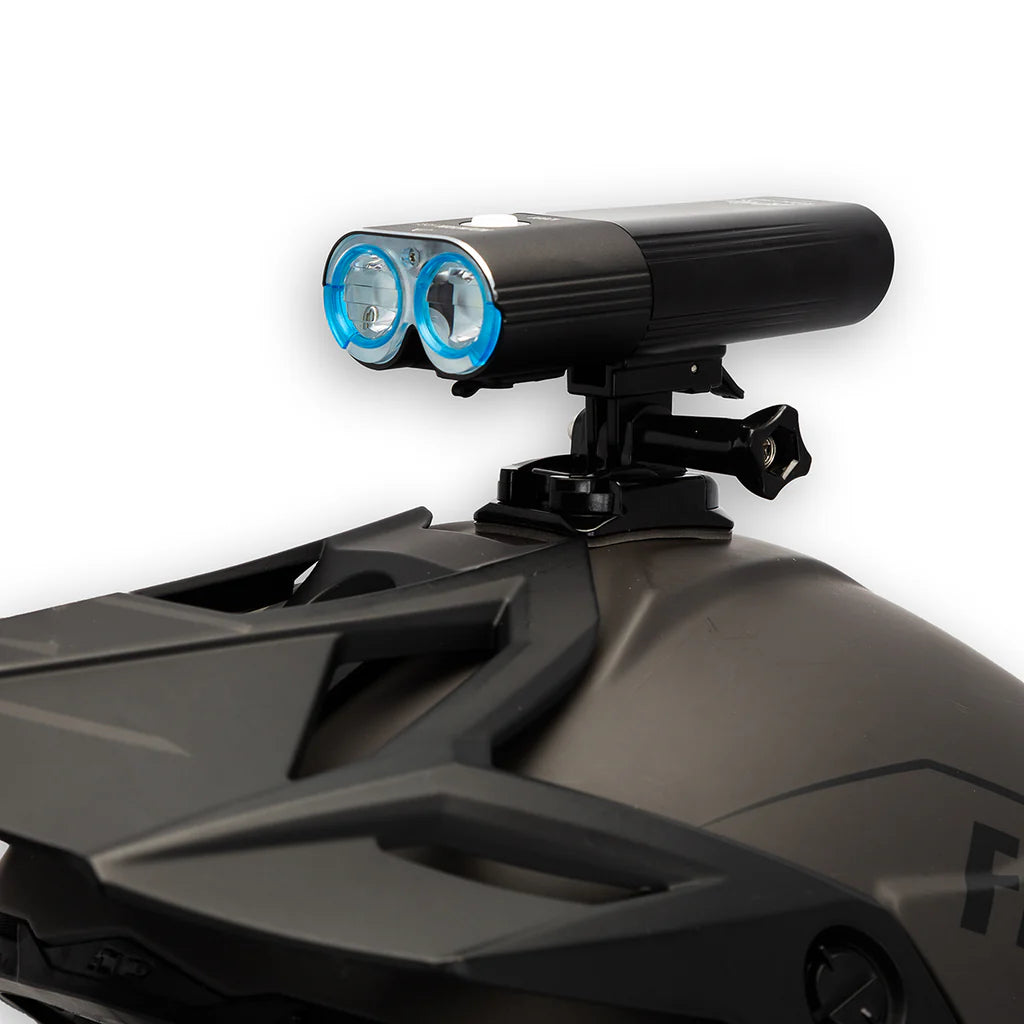 Mountain Lab X2000 Lumen Flashlight Kit