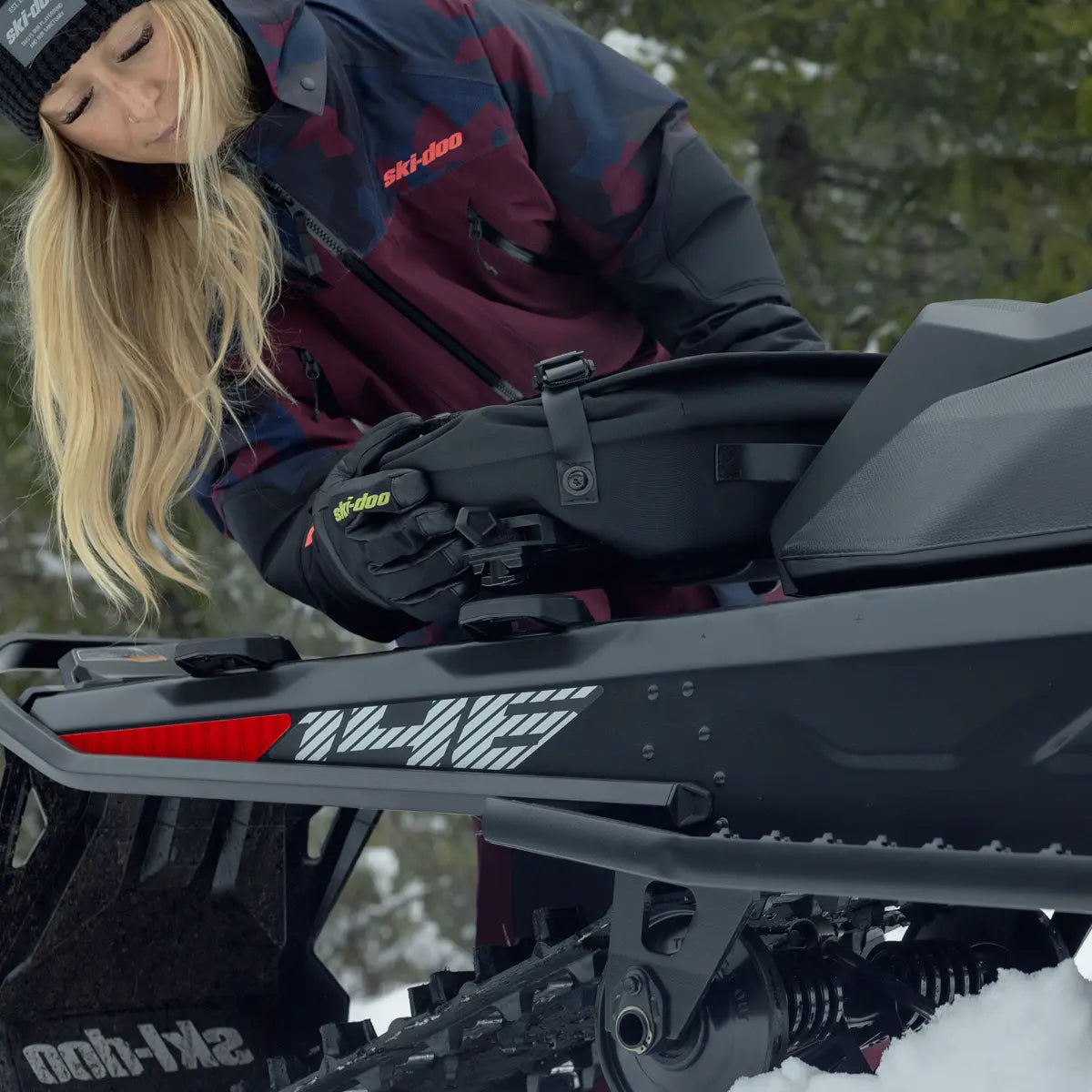 Ski-Doo LinQ Deep Snow Pro Bag - 20 L / 5.3 US Gallons