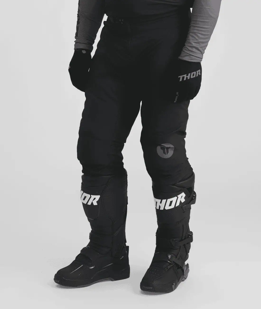 Thor Ridemode Menace Riding Pants in black, on model