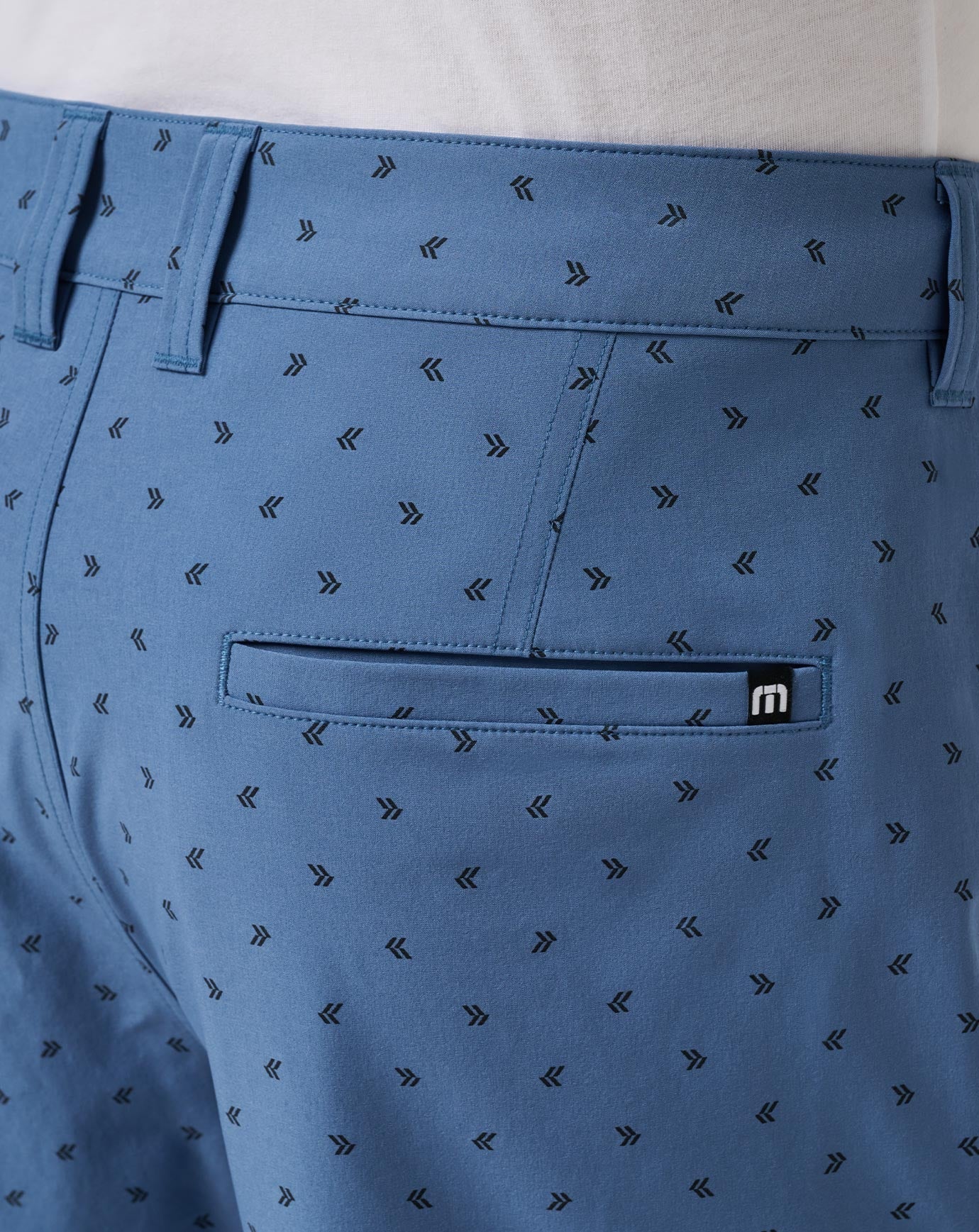 back pocket detail on the blue horizon geo print of the TravisMathew Beck Print Shorts